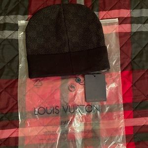100$ Louis vitton beanie